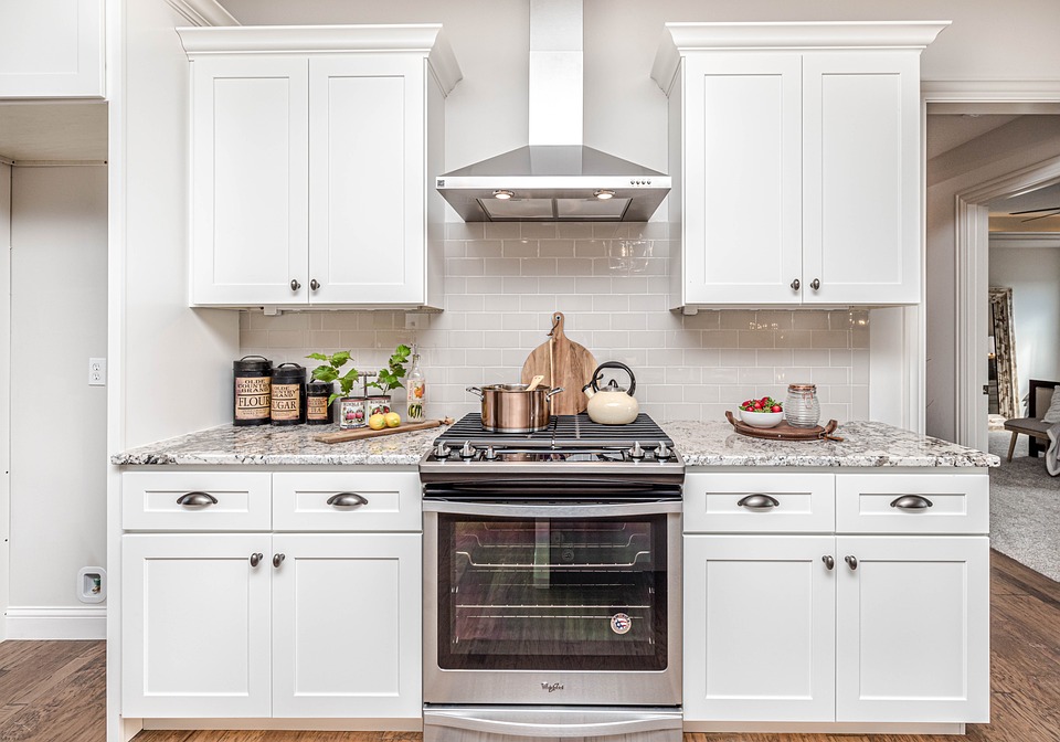 How to Change the Heating Element and the Seal of an Oven