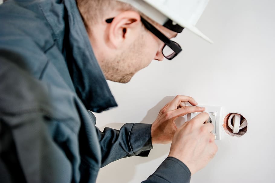 How to Safely Rewire Your Knob and Tube Wiring with Minimal Disruption